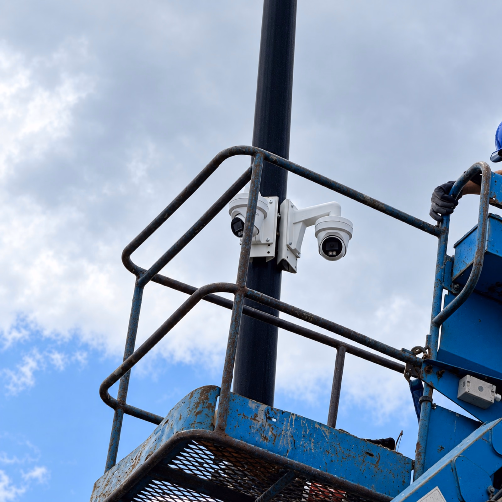 Business security camera installation in Oakville